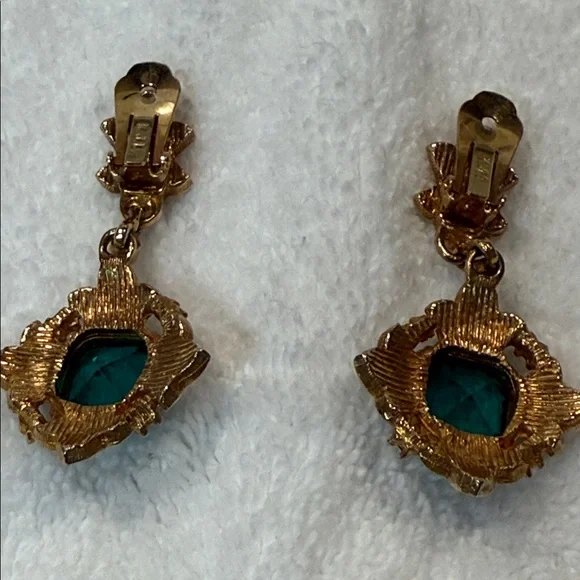 Kenneth Jay Lane Gold and Emerald Green Drop Earrings St Patrick's Day Bling - Picture 6 of 16